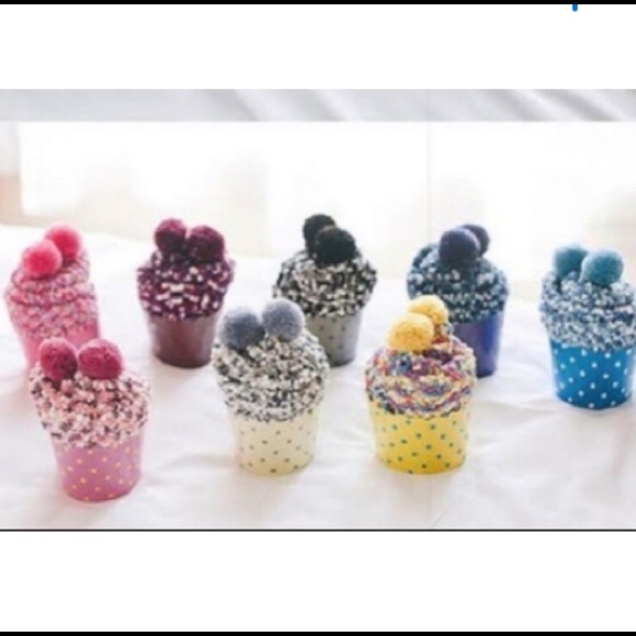 Pom Pom Cupcake Socks - Picture 3 of 8